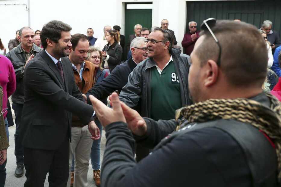 Manifestação de apoio aos bombeiros agredidos em Borba junta mais de 300 pessoas