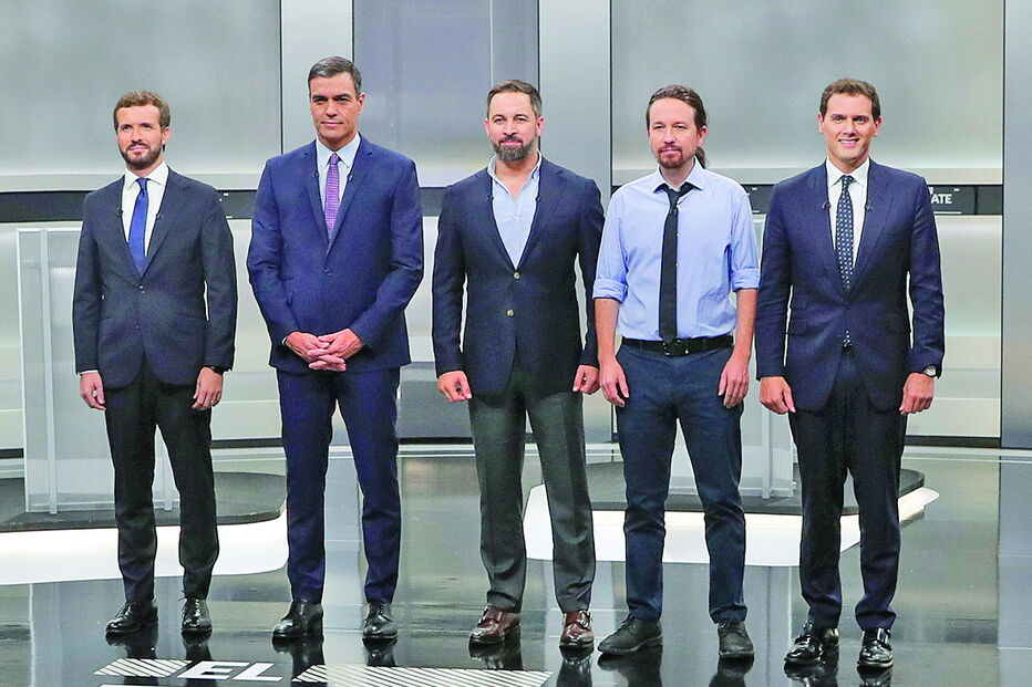 Pablo Casado, Pedro Sánchez, Santiago Abascal, Pablo Iglesias e Albert Rivera no debate de segunda-feira