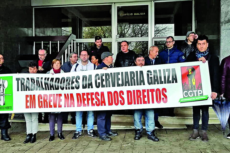 Protesto dos trabalhadores, aqui nas imediações da Cervejaria Galiza, fechou mesmo o restaurante, aberto em 1972