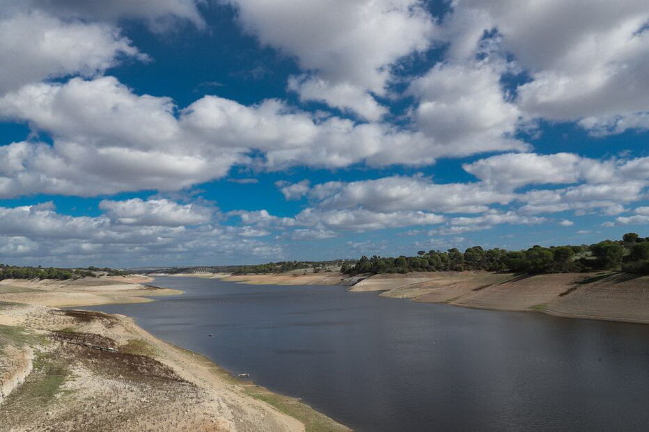 A barragem de Vale de Gaio, continua muito aquém do que é necessário para a atividade agrícola e, principalmente, para a cultura do arroz naquela região alentejana