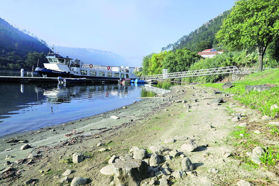 Rio Tejo, em Vila Velha de Ródão, regista um caudal baixo