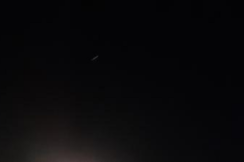 Portugueses temem ovnis ao verem luzes estranhas no céu