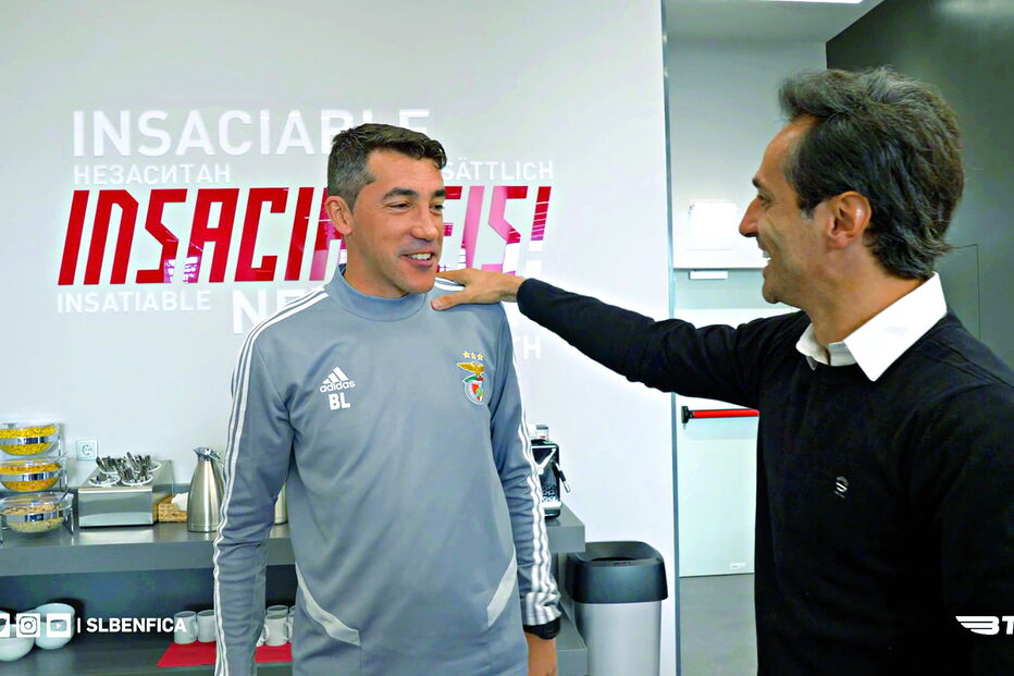 Jonas dá moral à equipa das águias durante viagem relâmpago