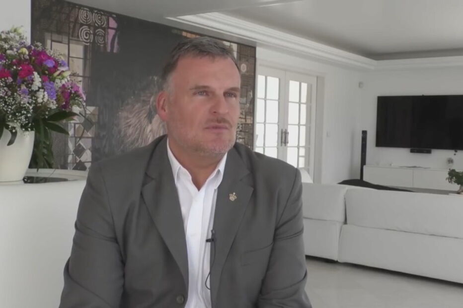 Empresário milionário