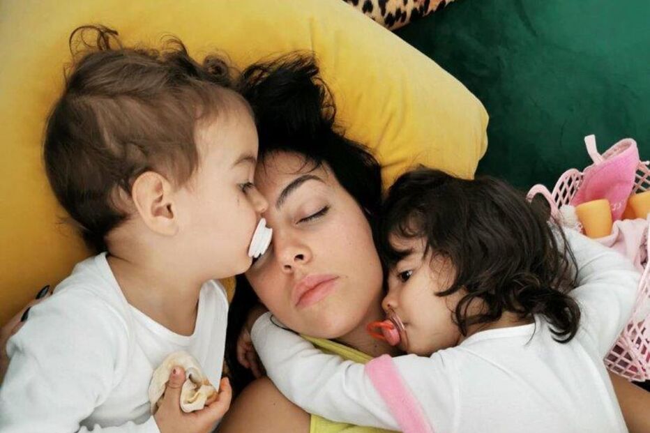 Georgina com Eva e Alana