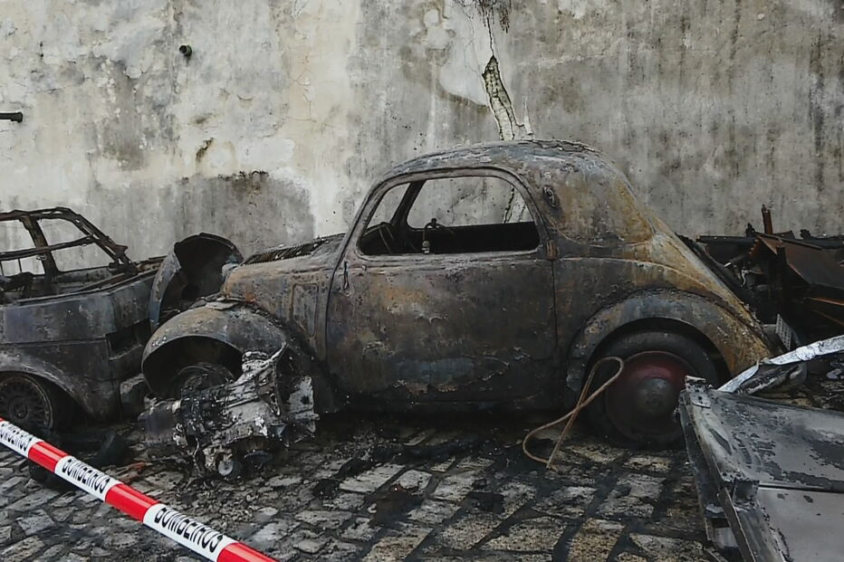 Incêndio em garagem destrói 250 mil euros em carros 