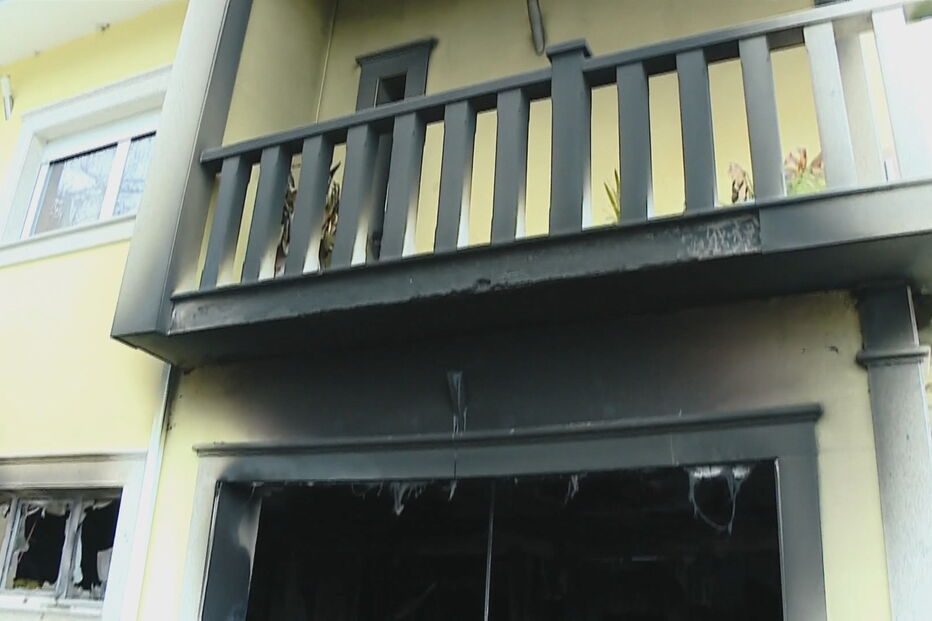 Incêndio em garagem destrói 250 mil euros em carros 