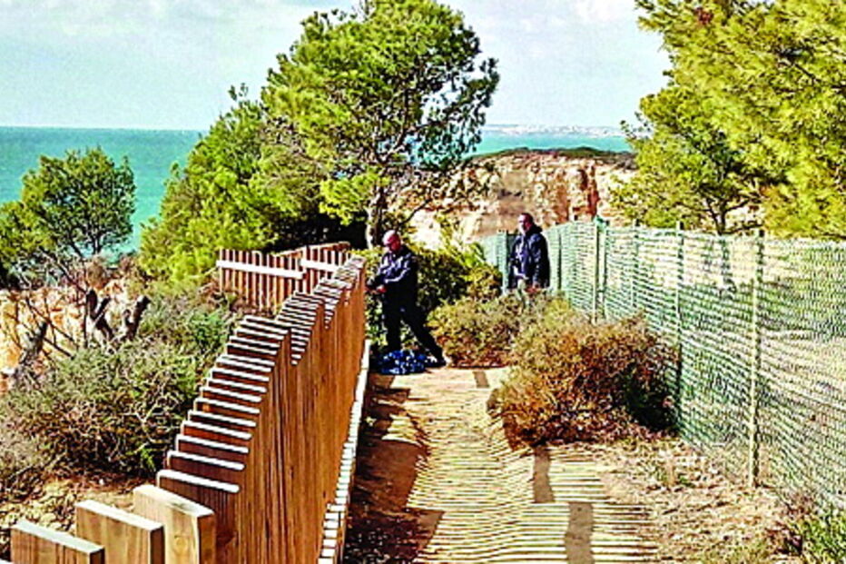 Pedras e terra desabaram na zona de Vale Currais