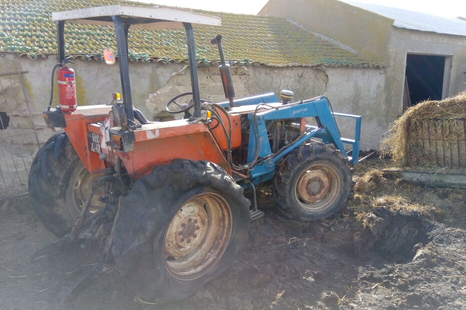 Homem morre debaixo de trator em Ourique