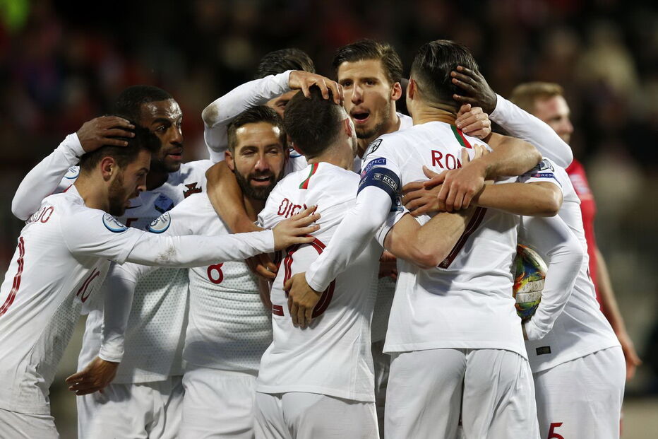 Portugal qualificado para o Euro 2020 com golos de Bruno Fernandes e Ronaldo