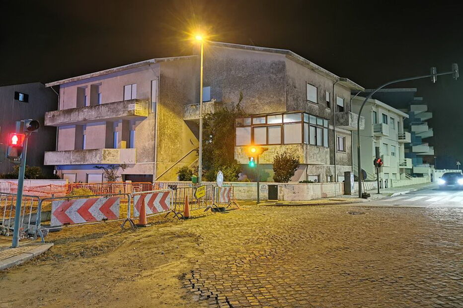 Mulher de 25 anos esfaqueia ladrão quando este lhe tentava assaltar a casa em Vila do Conde