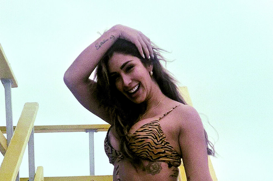 Cindy Alvarez Garcia atrevida com novo visual   