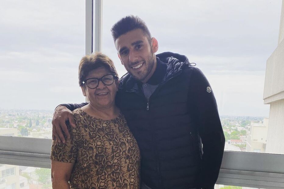 Salvio com a mãe, Justina López