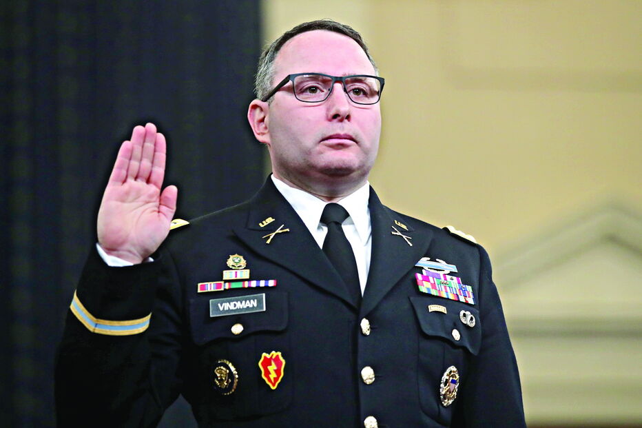 Alexander Vindman disse ter ficado alarmado com telefonema de Trump