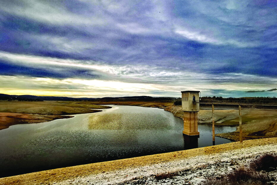 Lucefécit, no concelho de Alandroal, conta apenas com 5% de volume de armazenamento. Há dez barragens no País que, por terem menos de 20%, estão no vermelho. Todas são no Alentejo