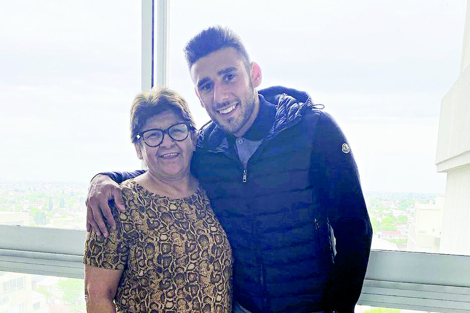 Toto Salvio com a mãe