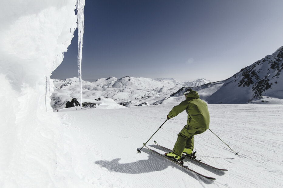 2019-11-20_12_27_23 Fuentes de Invierno - Esquiador_Redes Sociales (FB, Tw) (1).jpg