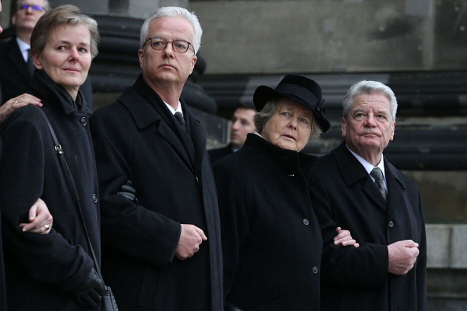 Fritz von Weizsaecker (segundo a contar da esquerda)