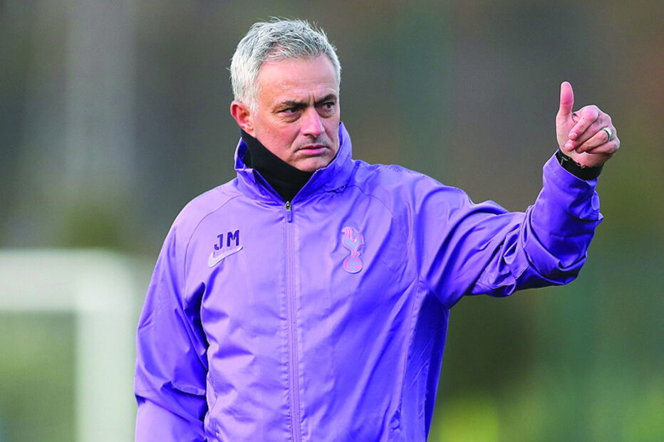 José Mourinho orientou esta quarta-feira à tarde o seu primeiro treino no Tottenham 