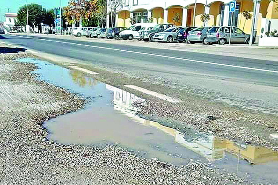 Mau estado da EN125 agrava-se em Altura