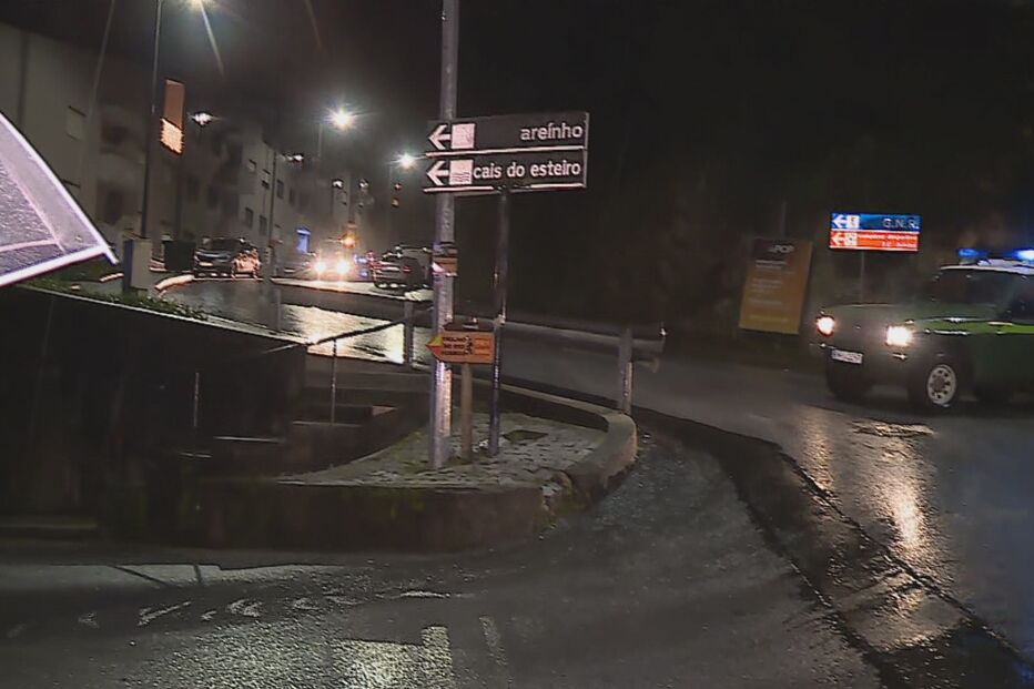 Homem em estado grave após ser baleado durante operação da PJ em Vila Nova Gaia