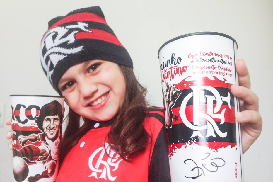 Mariana Vieira é um símbolo da claque infantil do Flamengo 