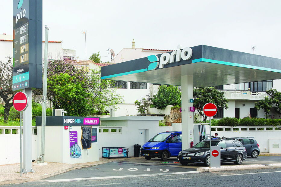 Posto de abastecimento de combustíveis da Prio, em Alcantarilha , junto à EN125, foi um dos alvos do assaltante