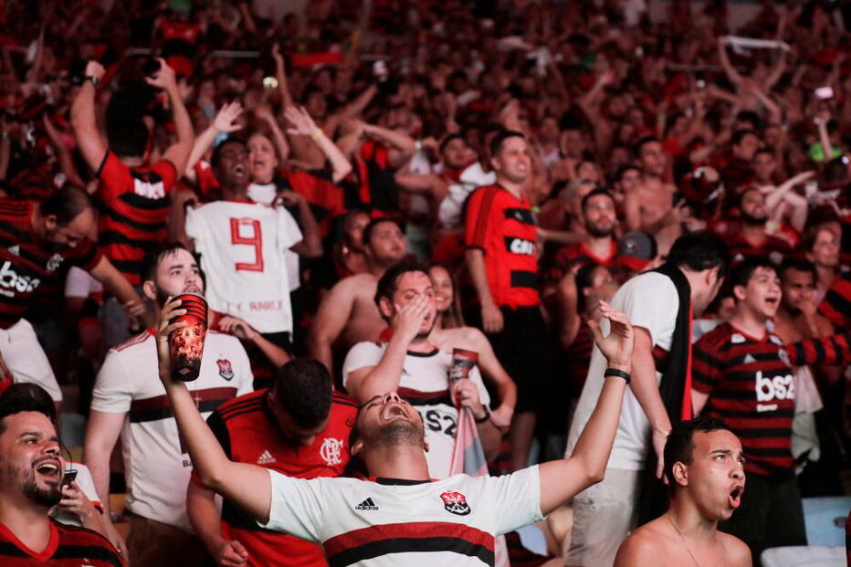 Adeptos em festa com conquista da Taça Libertadores
