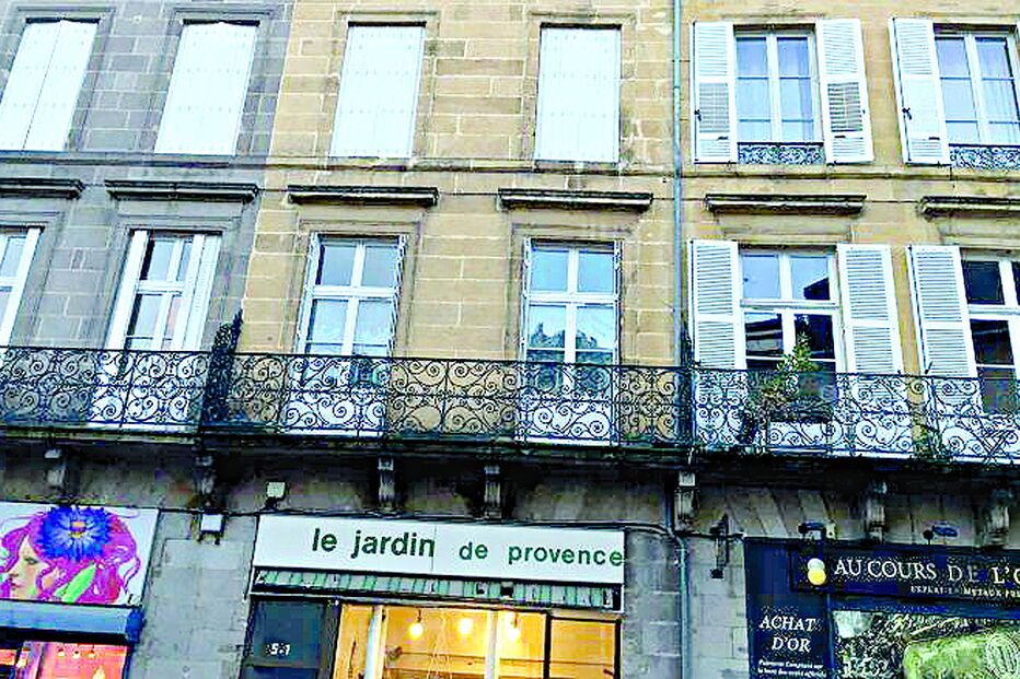 Amiga alcoolizada mata português à facada