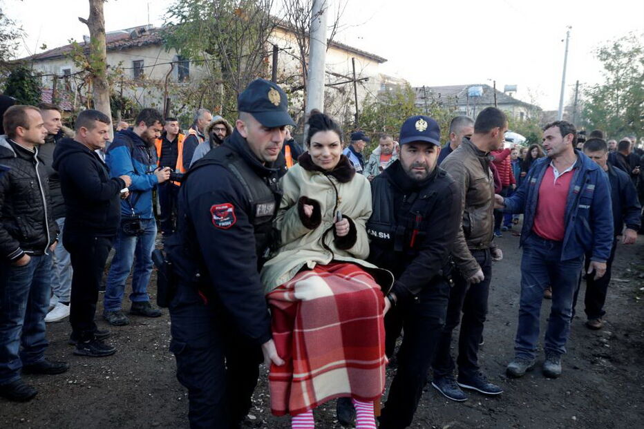 Sismo de magnitude 6,4 atinge Albânia