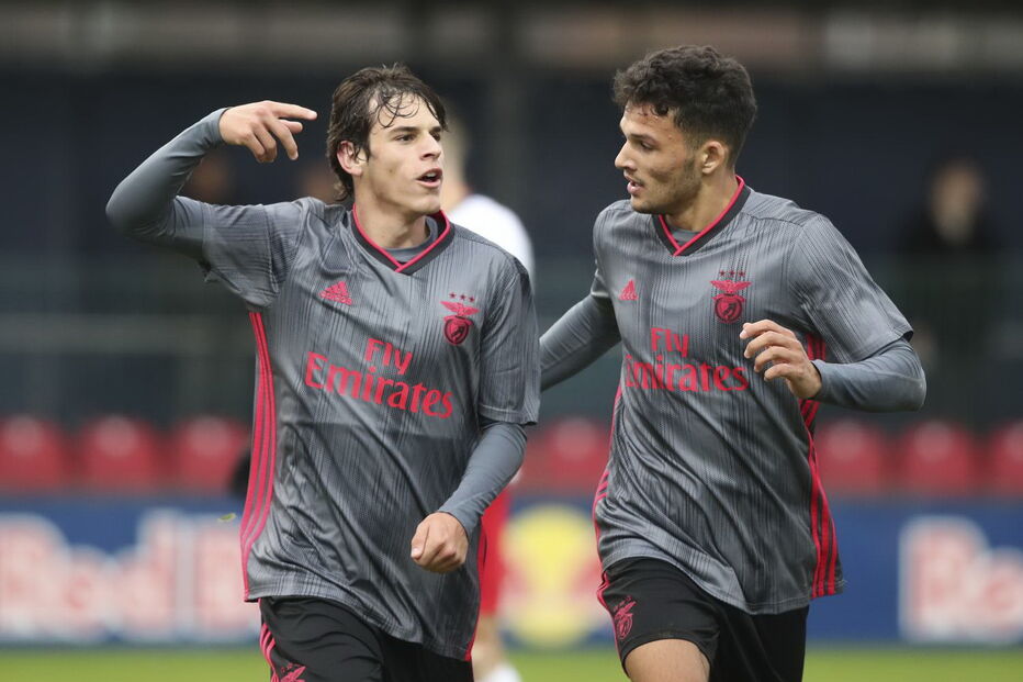 Benfica vence em Leipzig e apura-se para os 'oitavos' da UEFA Youth League