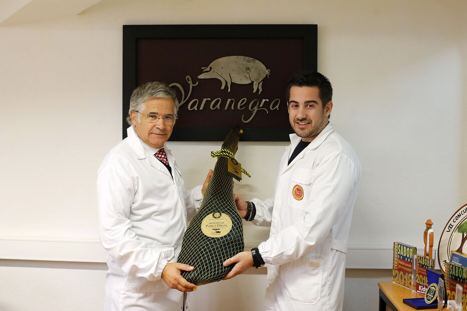 2019-11-29_13_38_40 P7_SEL.jpg