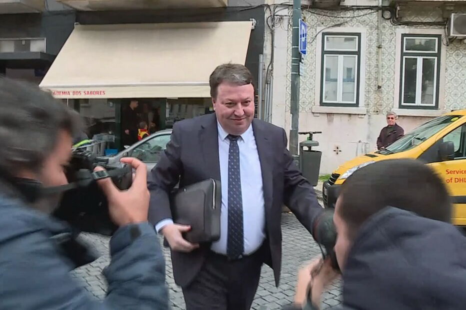 Carlos Santos Silva ouvido em tribunal no terceiro dia de interrogatório