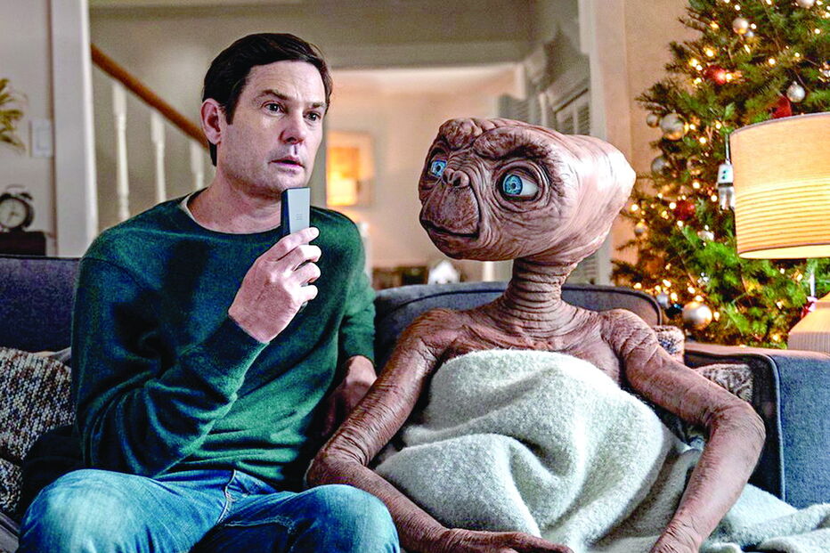 Thomas Henry e o seu amigo do espaço reúnem-se 37 anos depois do clássico 'E.T.'