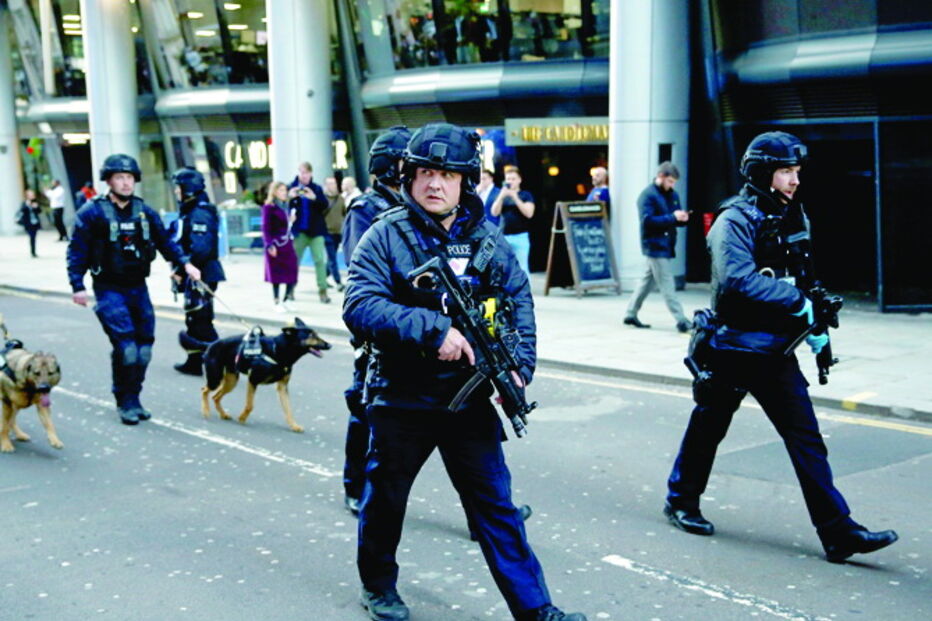 Polícias armados demoraram menos de cinco minutos a chegar ao local   