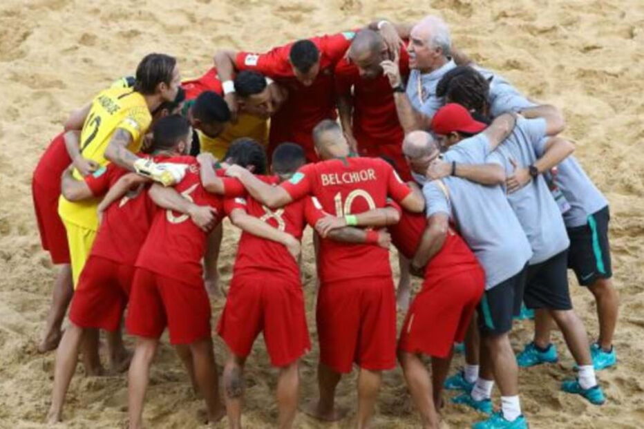 Portugal vence Japão nos penáltis e joga final do Mundial de futebol de praia