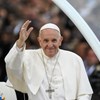Papa Francisco denuncia ações 