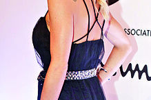 O look que Oceana Basílio escolheu para marcar presença na gala de entrega de prémios da ‘G.Q.’ deu que falar pela ousadia 