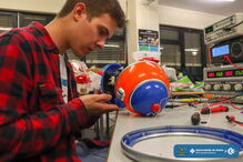 Brinquedos avariados são recuperados por estudantes universitários