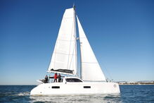 Ativista Greta Thuberg na viagem de barco até Lisboa