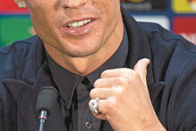 Ronaldo adora joias e só este relógio de diamantes custa perto de dois milhões de euros 