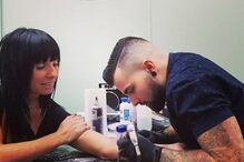 Lucas e Ana Raquel de 'Casados à Primeira Vista' fazem tatuagem juntos