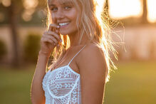 Kelly Bailey com franja