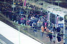 Greve causou o caos nos transportes públicos e fechou escolas em todo o país 