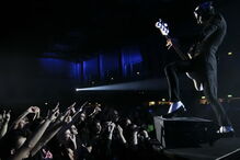 Ghost em Lisboa: Diabos à solta envoltos em humor negro