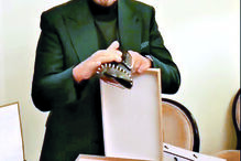 Cristina ofereceu ao amigo uns sapatos de 800 euros