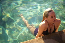 Dakota-Johnson-em-'Mergulho Profundo'-(2015)-de-Luca-Guadagnino.jpg