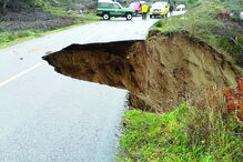 Estragos provocados pela passagem da Depressão 'Elsa'