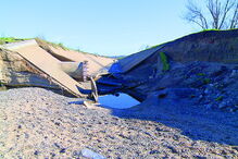Canal de rega ficou destruído na zona do Baixo Mondego