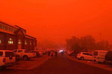 Inferno apocalítico: chamas pintam o céu de vermelho e causam o pânico na Austrália	